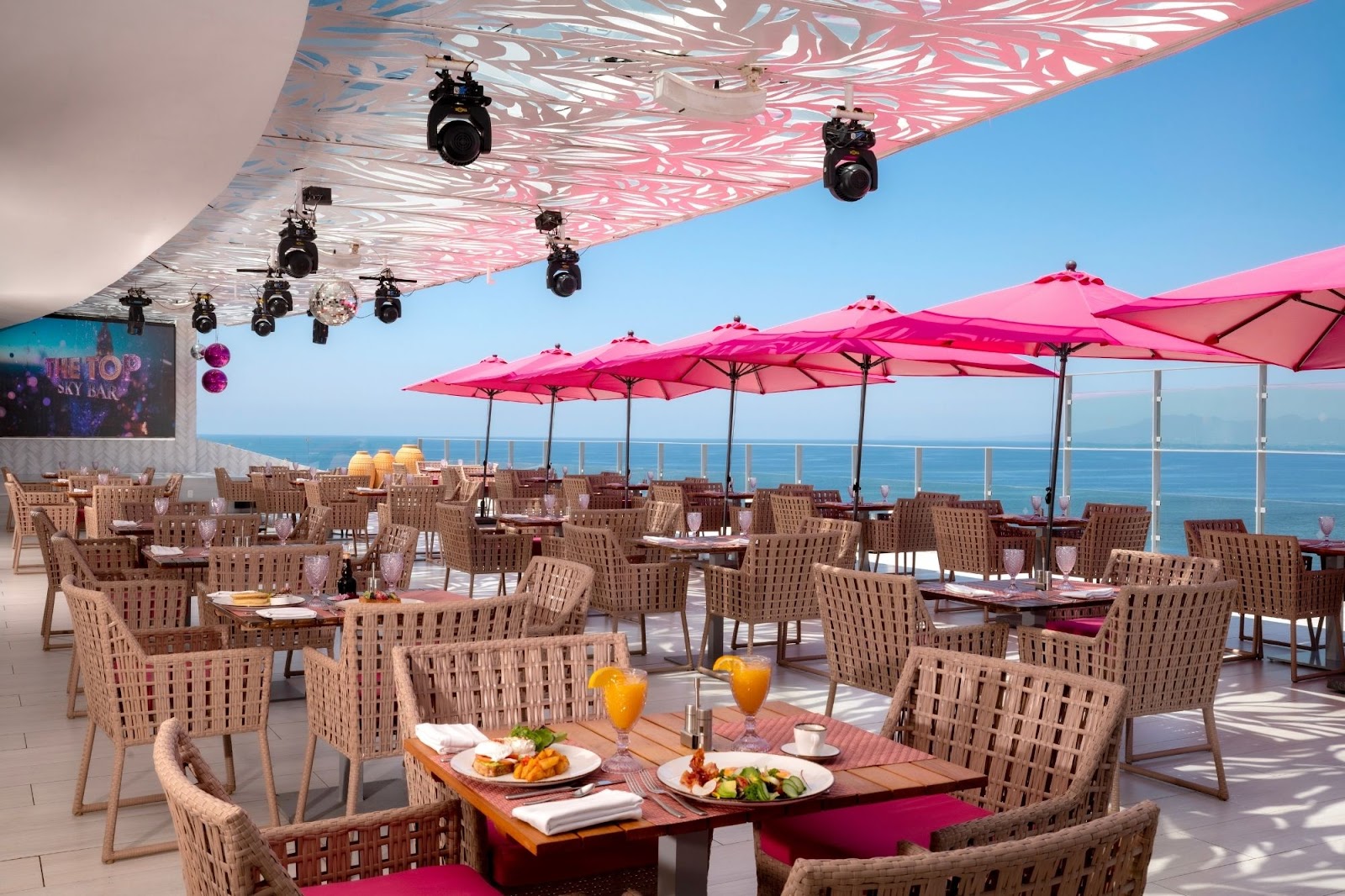 The Top Sky Bar