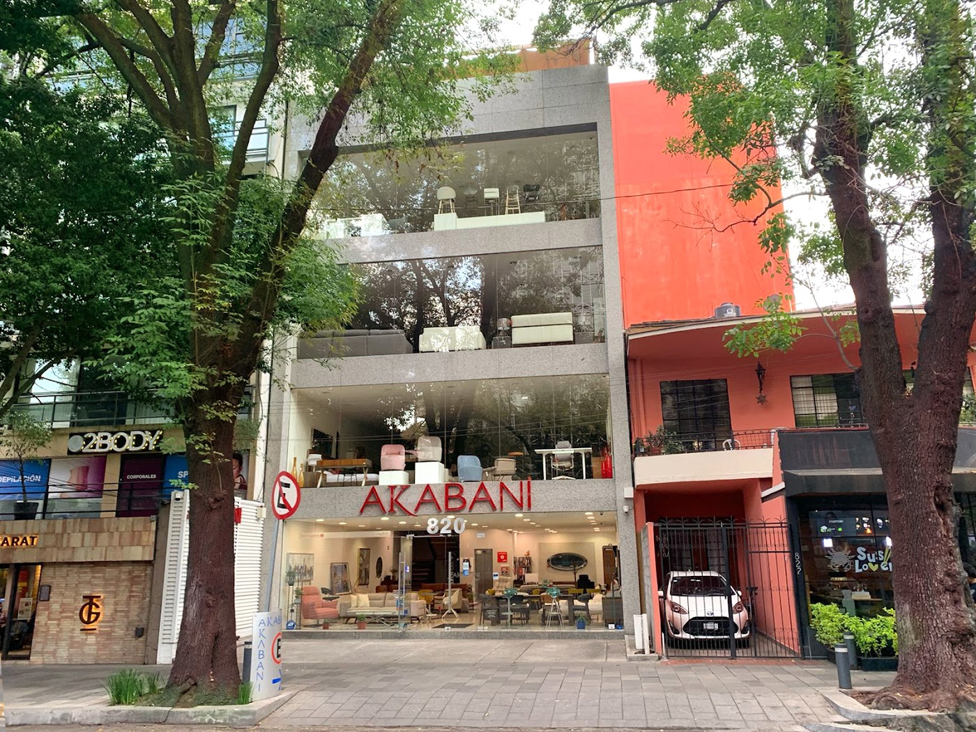 Akabani Muebles