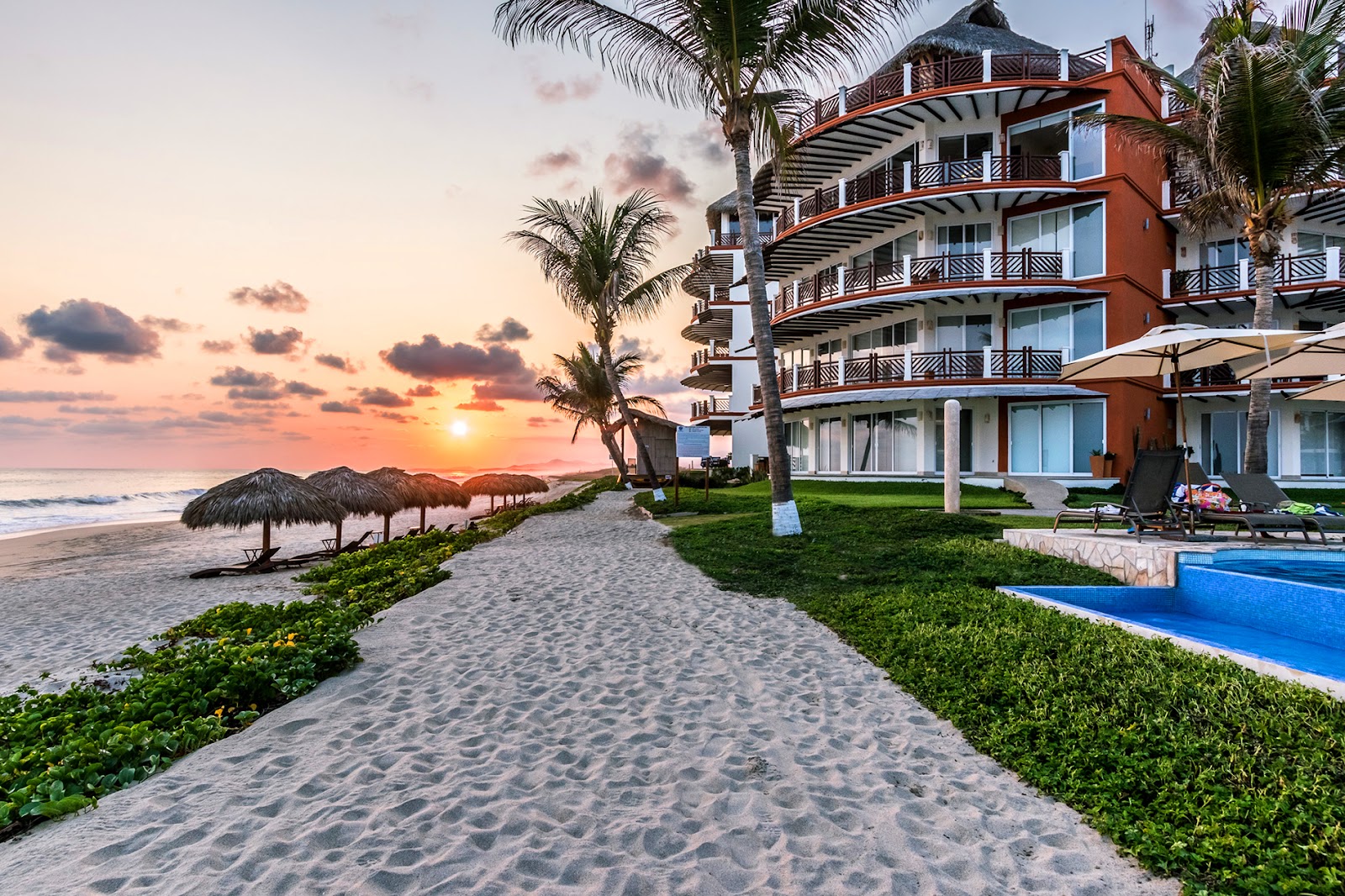 Vivo Resorts